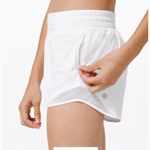 Hotty hot 2.5" short white